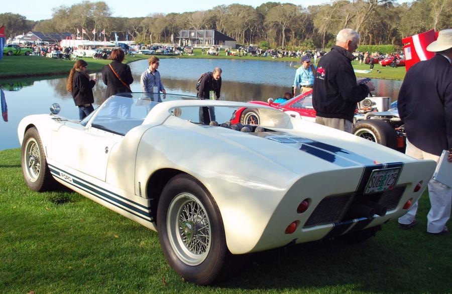  Ford GT40 1965 года  (фото 2 из 4)